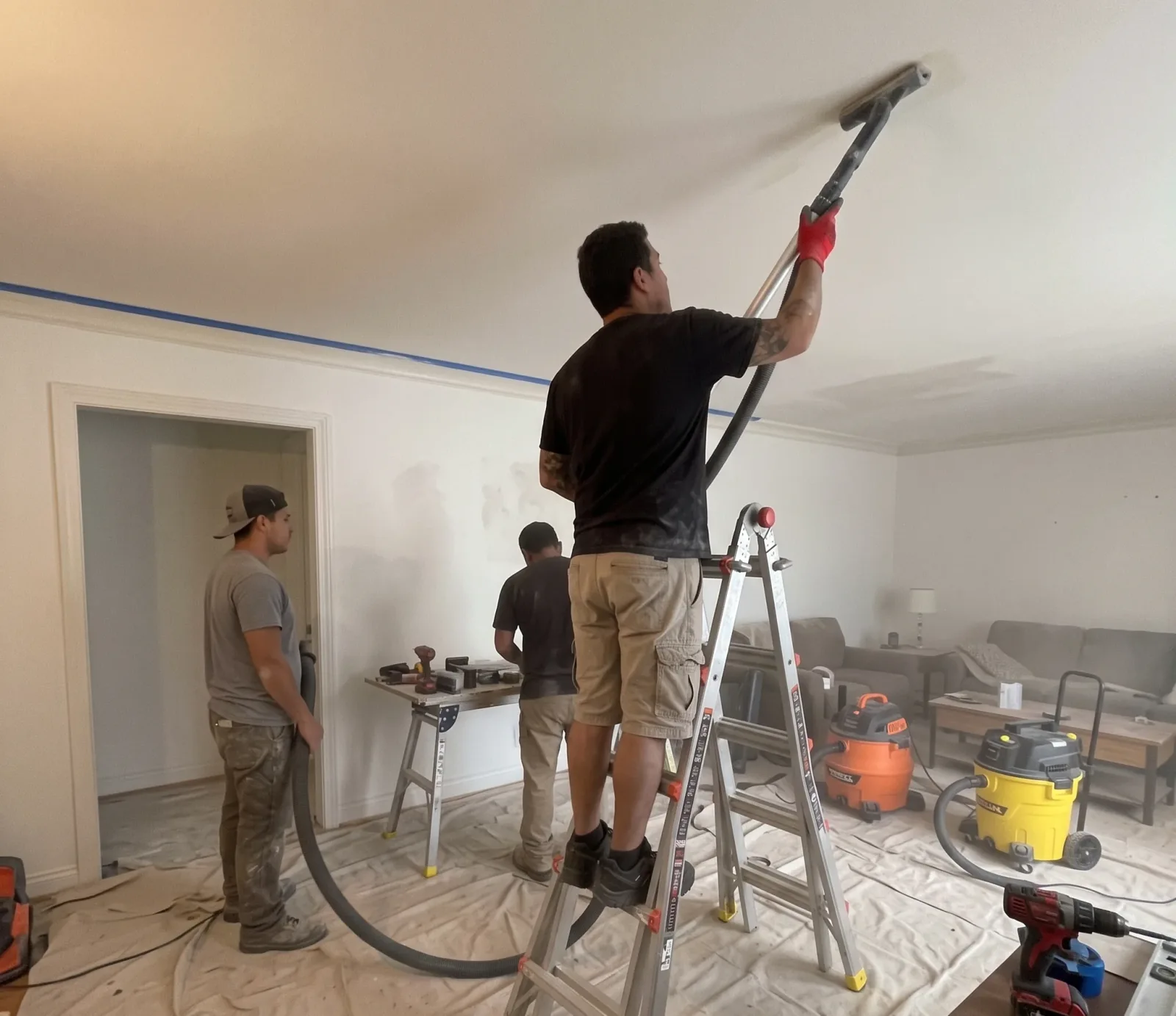 Your First Hour With a Restoration Crew in Tempe